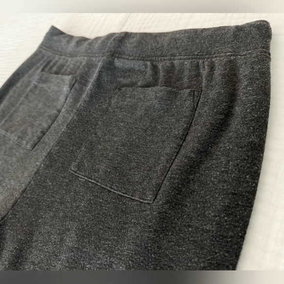 Lou & Grey Signaturesoft Sweatpants, Charcoal, Petite Large - Picture 2 of 5